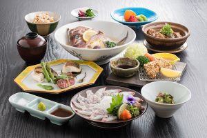 ANAクラウンプラザホテル松山雲海桜鯛と和牛会席