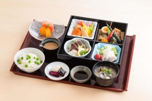 日本料理雲海のランチ