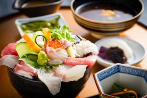 ANAクラウンプラザホテル松山の海鮮丼