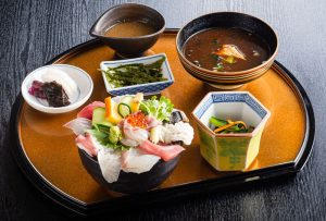 ANAクラウンプラザホテル松山の海鮮丼