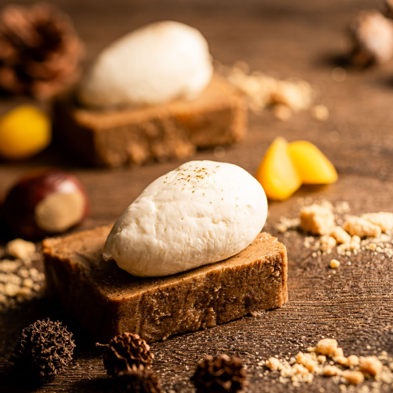 hotel-seasonal-cake