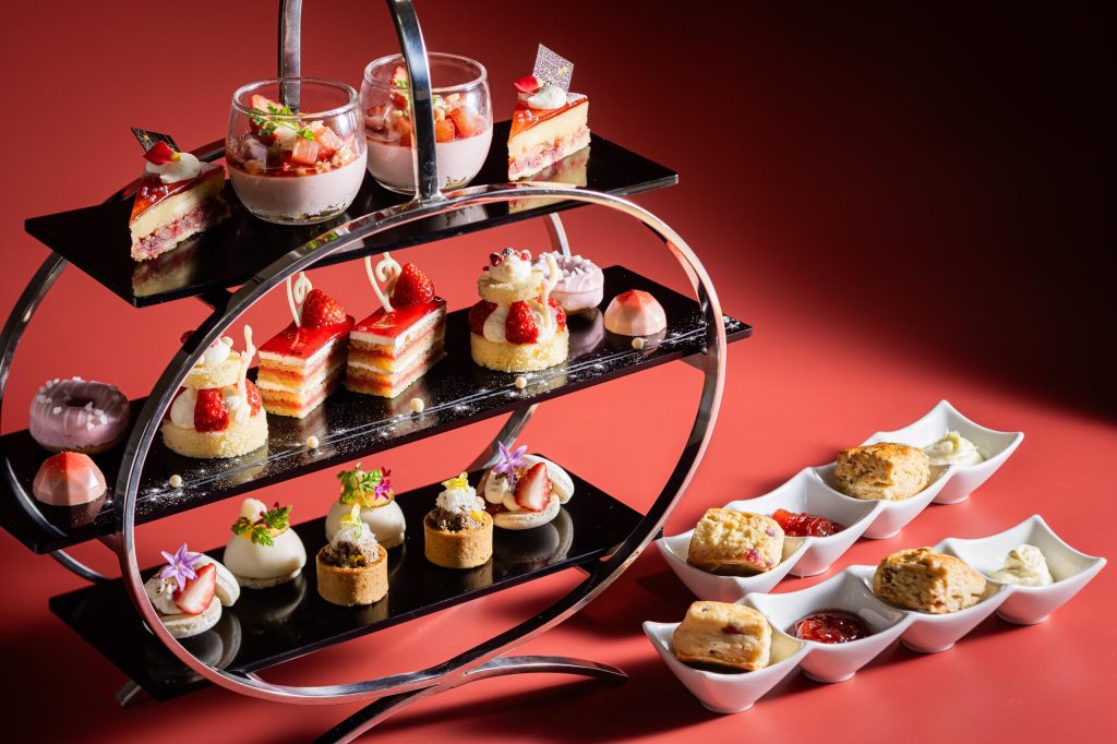 ANAクラウンプラザホテル松山のイチゴのアフタヌーンティー